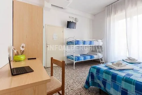 Hotel Franco 3*
